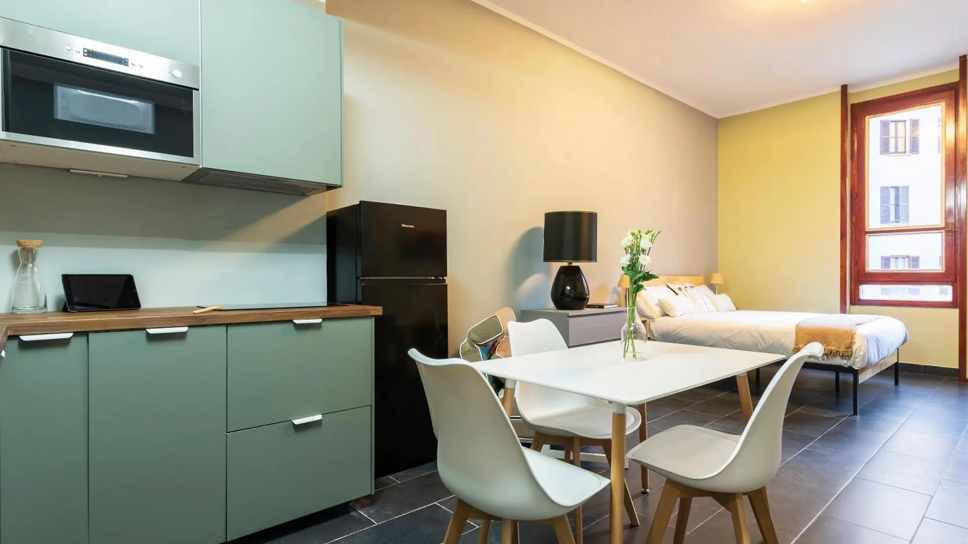 Apartment Centrale Flexyrent - Steps From Train Station Milan Italy
