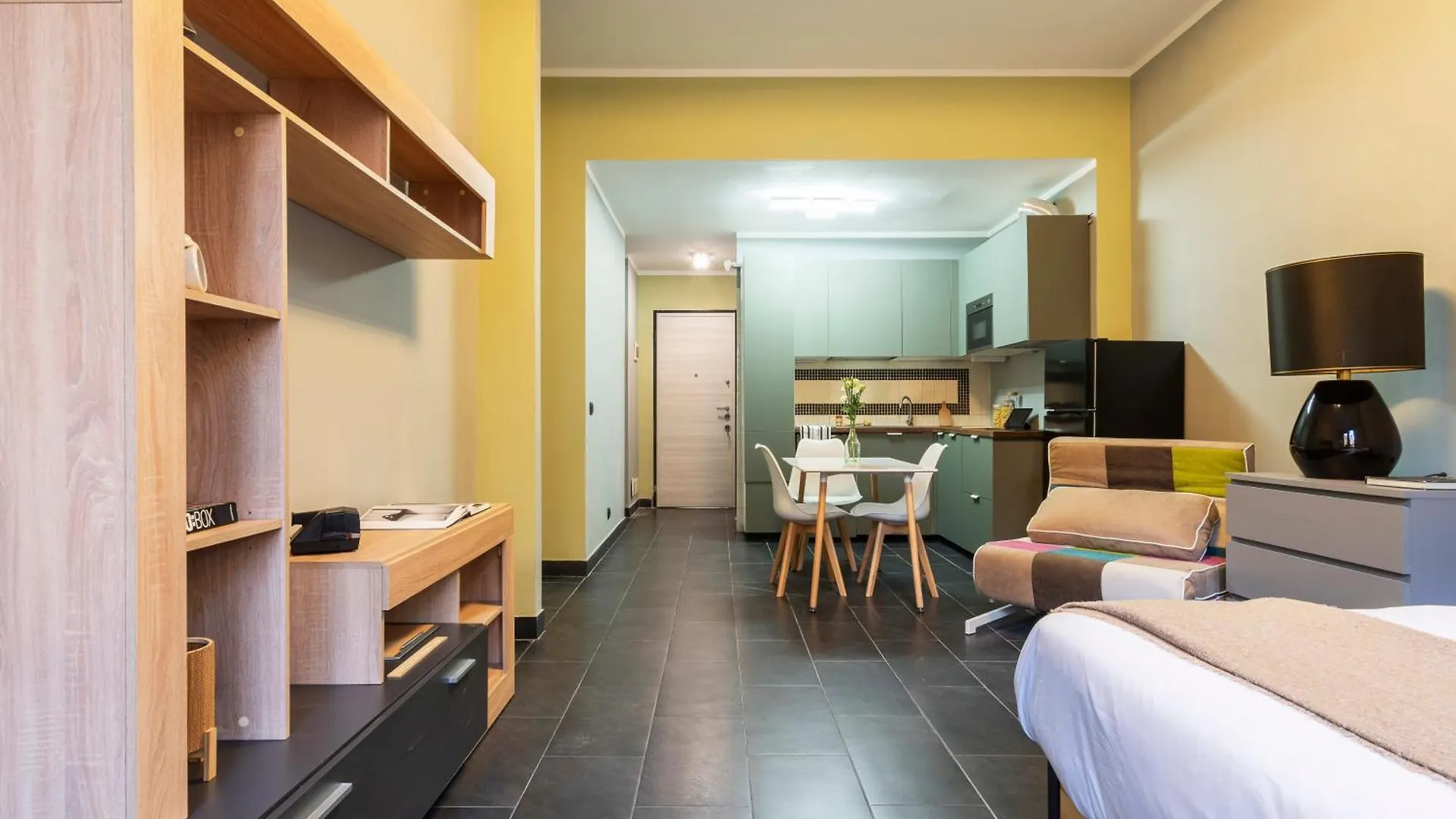 Centrale Flexyrent - Steps From Train Station Milan