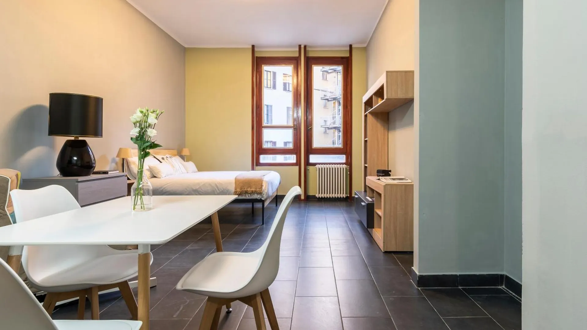 Apartment Centrale Flexyrent - Steps From Train Station Milan